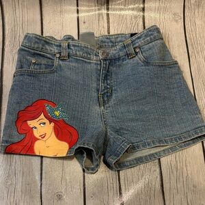 Disney Store girls size 12 Denim Shorts with Little Mermaid Ariel character